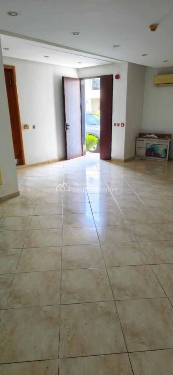 2 Bedroom Apartment with Swimming Pool and Gym on Ground Floor, Banana Island, Ikoyi, Lagos, Flat / Apartment for Rent