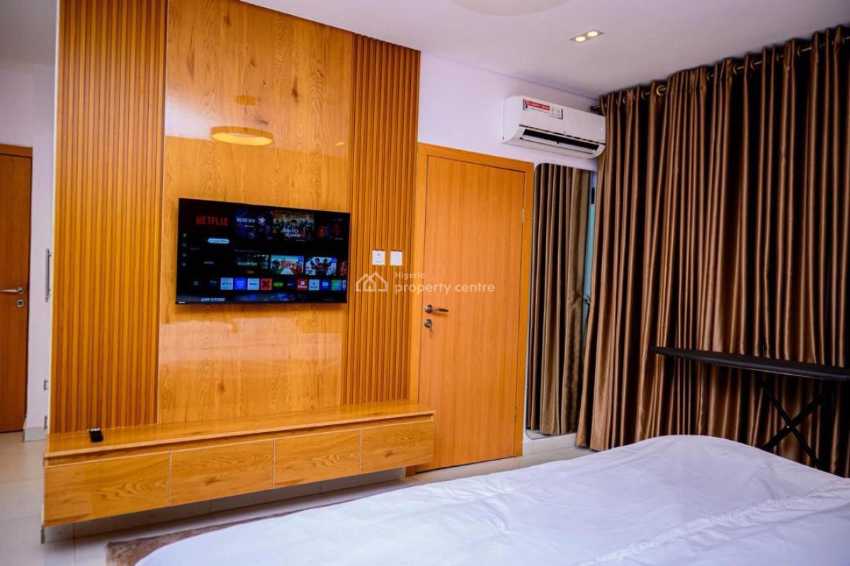 Luxury 2 Bedroom Pool, Gym, Ps5  Near Airport & Mall, 520 Obafemi Awolowo Way, Alausa, Ikeja, Lagos, Flat / Apartment Short Let