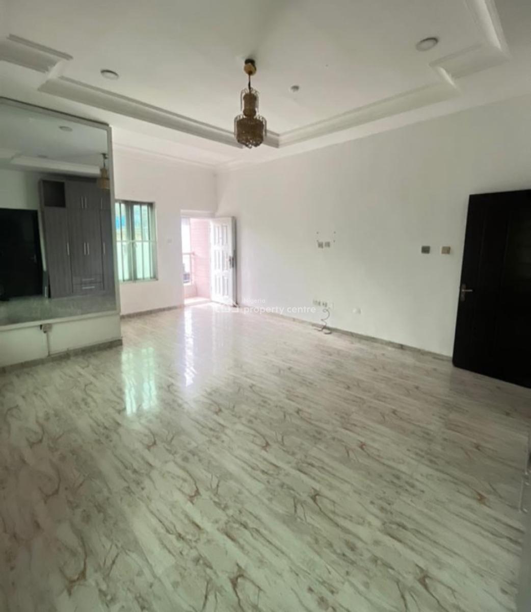 2 Bedroom Semi-detached with Self Compound, Lekki, Lagos, Semi-detached Duplex for Sale