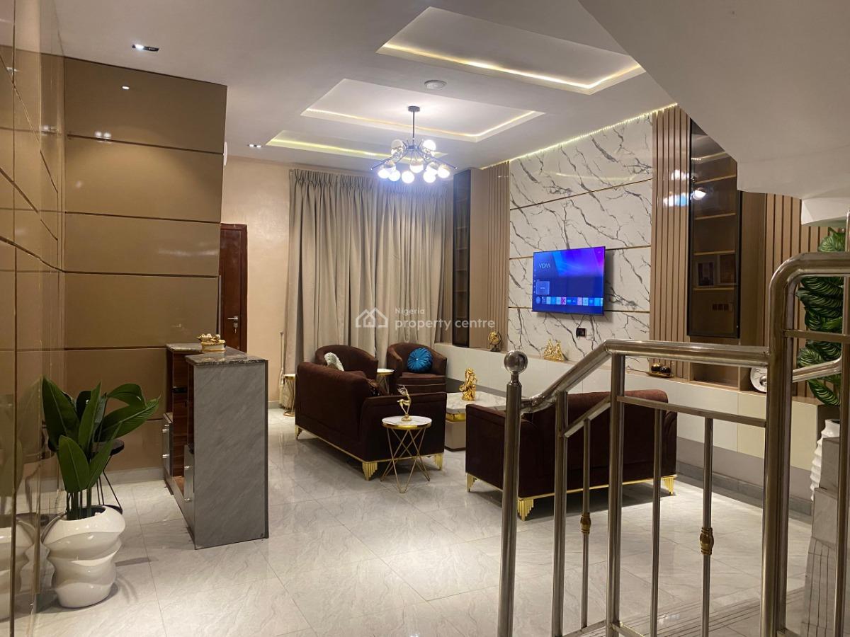 Luxurious Three Bedroom Apartment, Ss Court Estate Gate 1, Inside Royal Pine Estate Gate 3. Orchid Lekki, Lekki, Lagos, Semi-detached Duplex Short Let