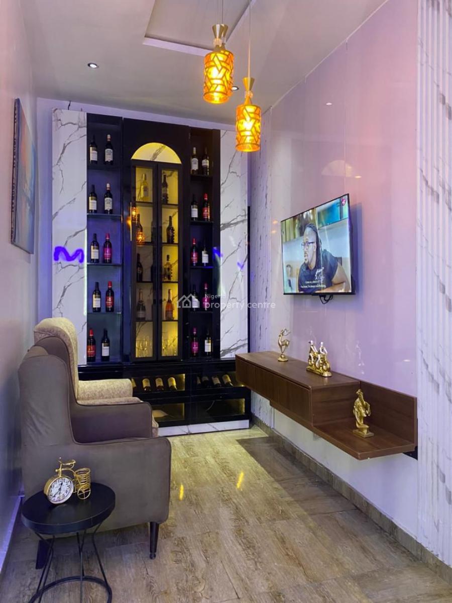 Luxurious Three Bedroom Apartment, Ss Court Estate Gate 1, Inside Royal Pine Estate Gate 3. Orchid Lekki, Lekki, Lagos, Semi-detached Duplex Short Let