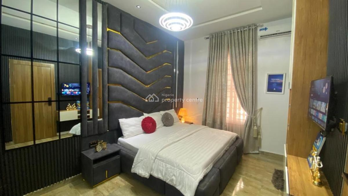 Luxurious Three Bedroom Apartment, Ss Court Estate Gate 1, Inside Royal Pine Estate Gate 3. Orchid Lekki, Lekki, Lagos, Semi-detached Duplex Short Let