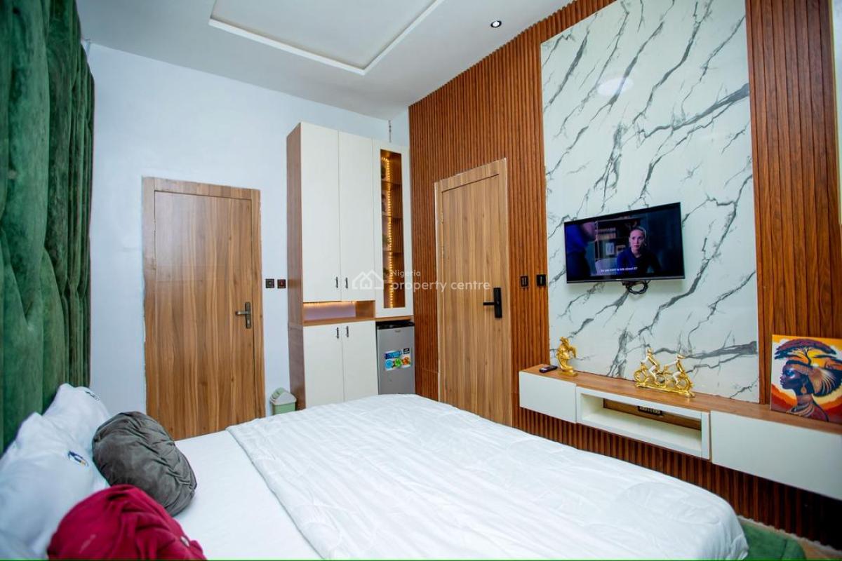 Luxurious Three Bedroom Apartment, Ss Court Estate Gate 1, Orchid, Lekki, Lagos, Semi-detached Duplex Short Let