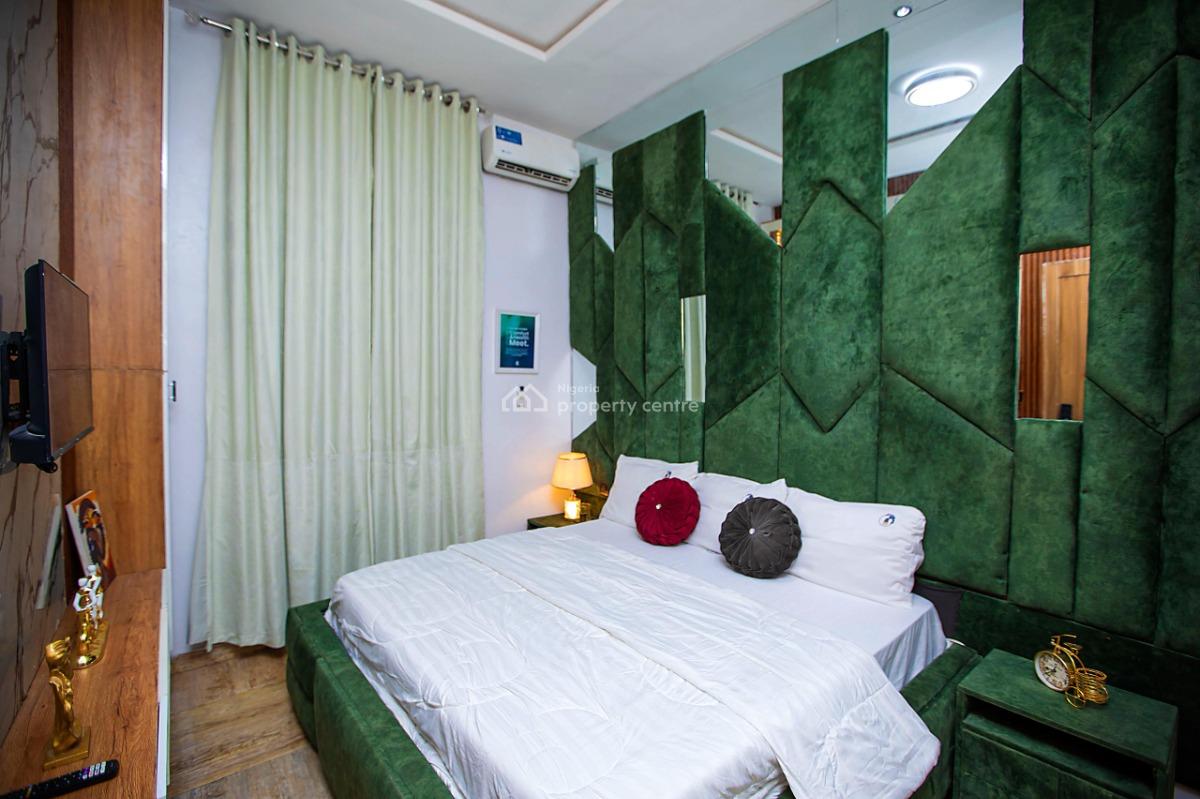 Luxurious Three Bedroom Apartment, Ss Court Estate Gate 1, Orchid, Lekki, Lagos, Semi-detached Duplex Short Let