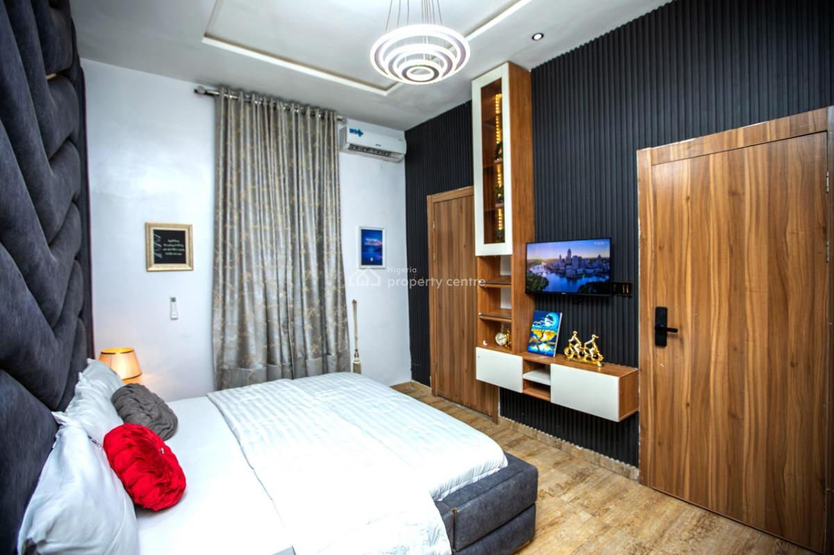 Luxurious Two Bedroom, Ss Court Estate Gate 1, Orchid, Lekki, Lagos, House Short Let