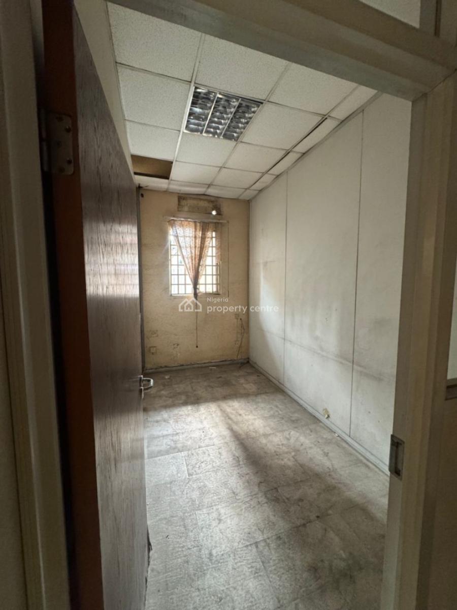 250sqm Ground Floor Commercial Space, Victoria Island (vi), Lagos, Commercial Property for Rent