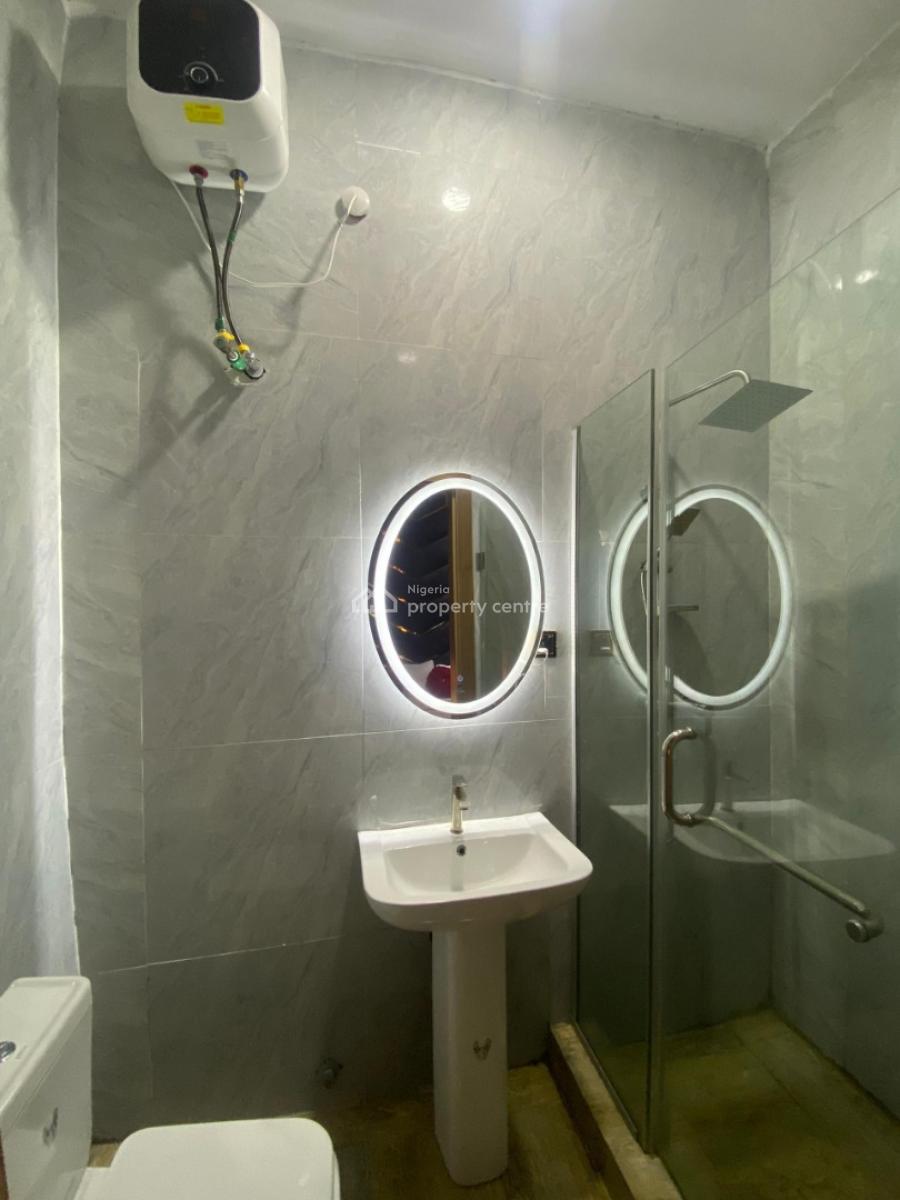Luxurious One Bedroom, Ss Court Estate Gate 1, Inside Royal Pine Estate Gate 3. Orchid Lekki, Lekki, Lagos, Semi-detached Duplex Short Let