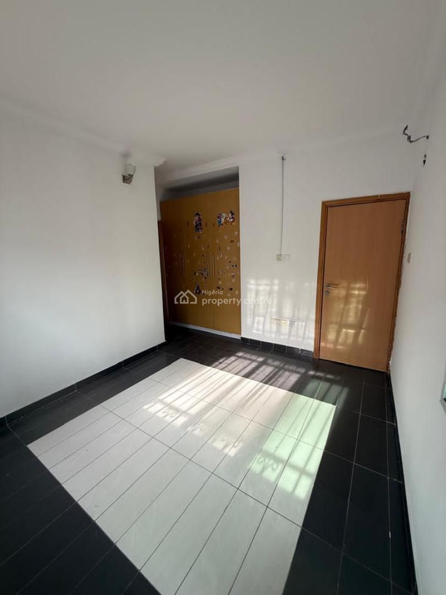 a Beautiful 4 Bedroom Terrace Duplex  in an Estate, Lekki, Lagos, Terraced Duplex for Rent