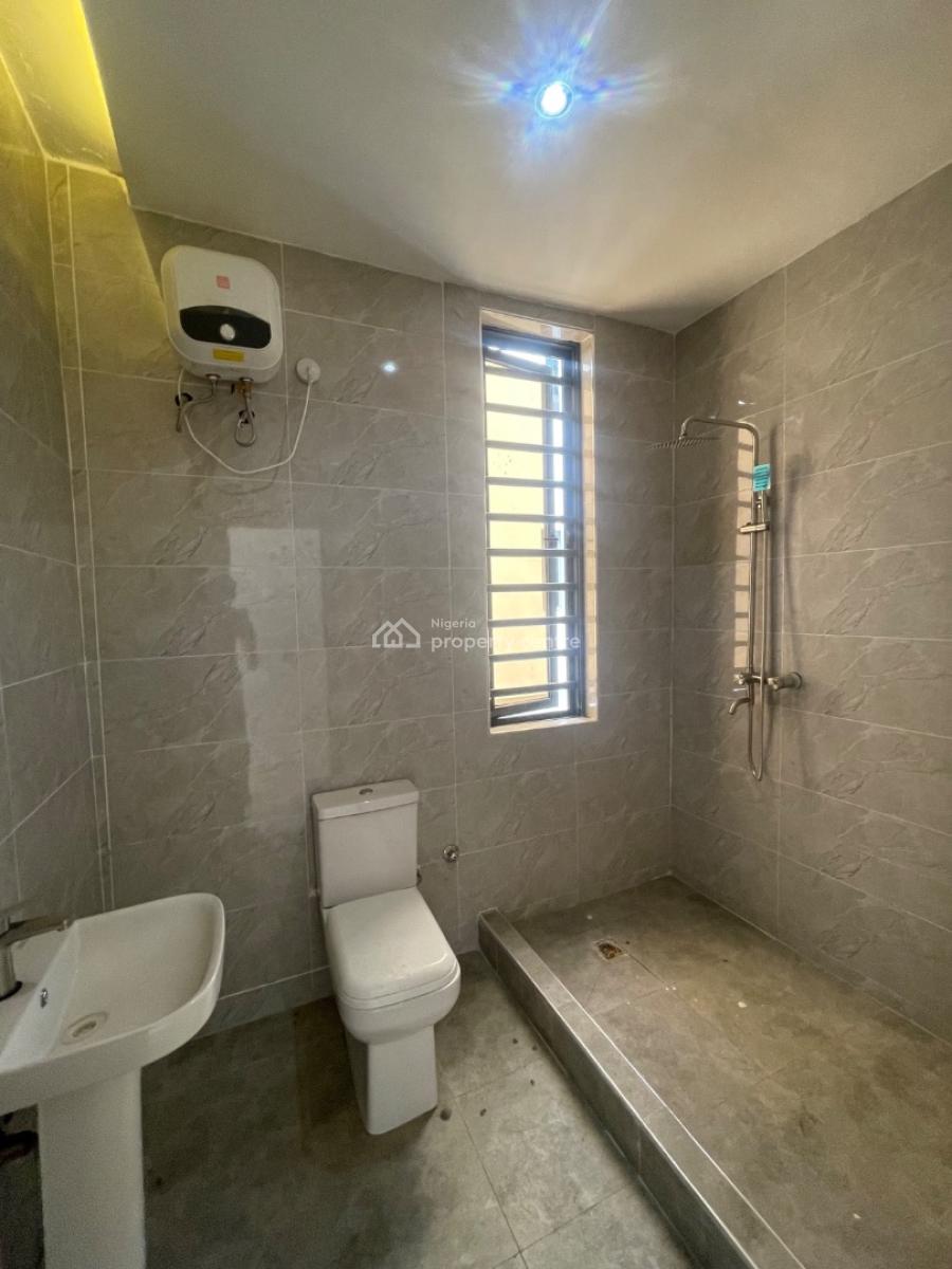 Alluringly Finished Luxury 2  Bedroom Apartment  in a Communal Space, Ikate, Lekki, Lagos, Flat / Apartment for Sale