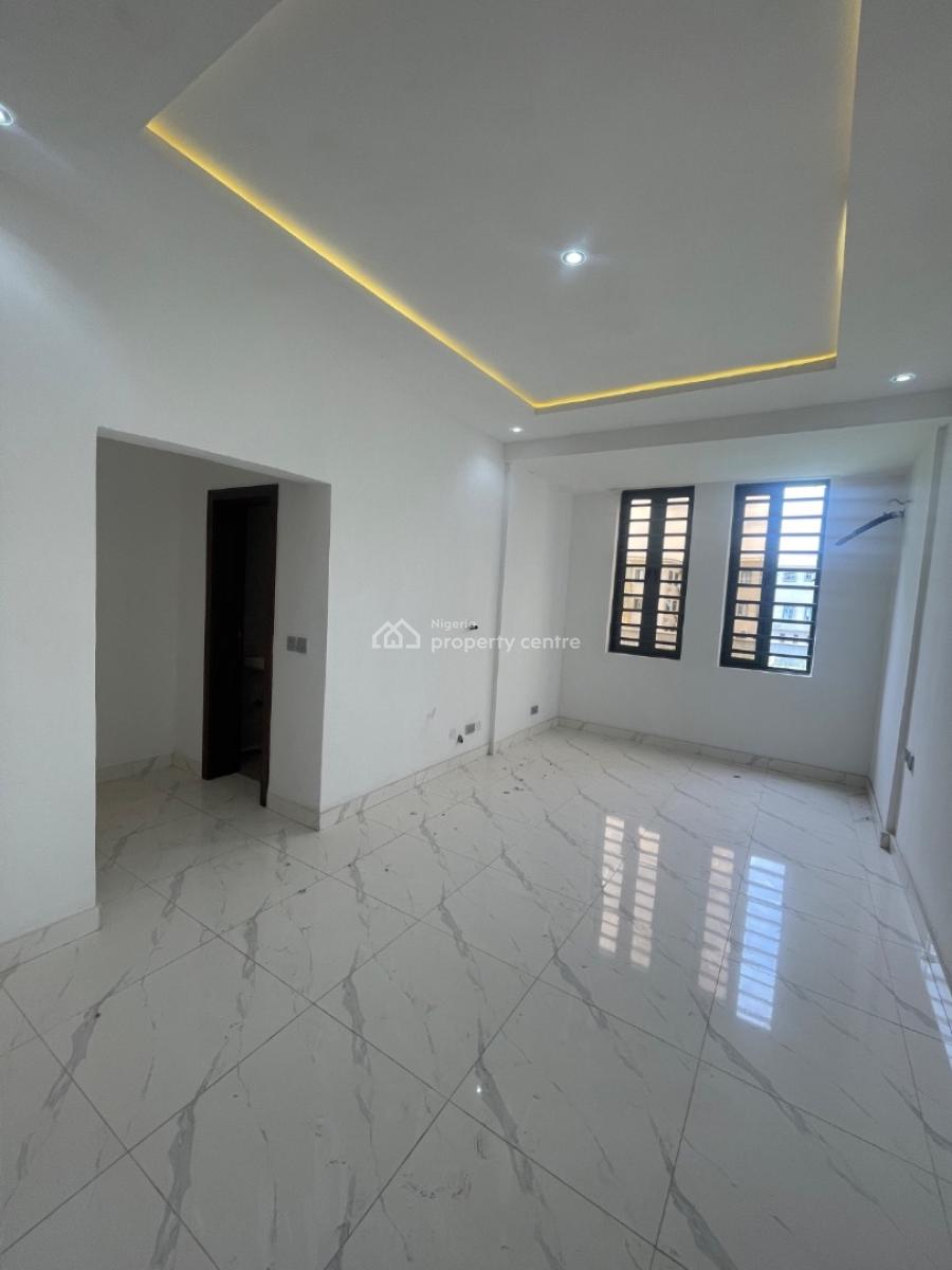 Alluringly Finished Luxury 2  Bedroom Apartment  in a Communal Space, Ikate, Lekki, Lagos, Flat / Apartment for Sale