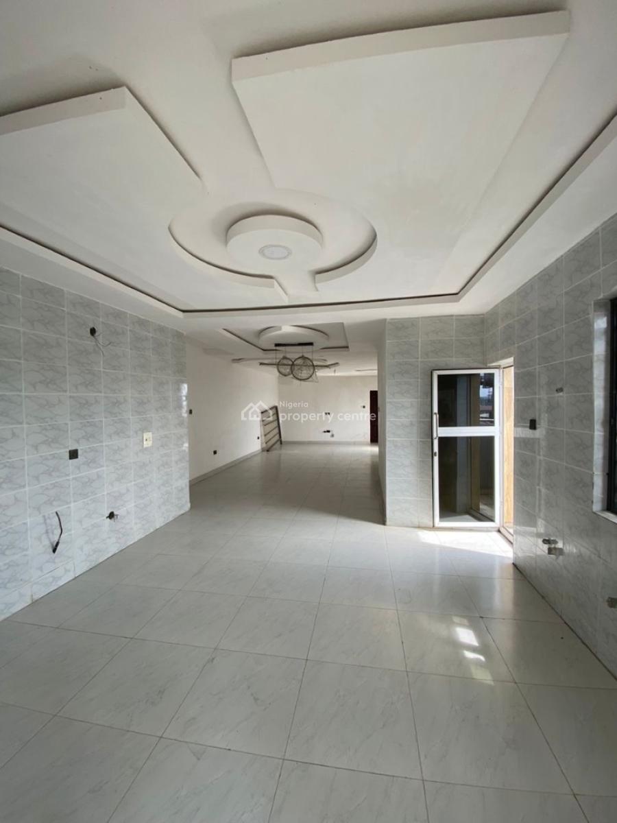 Spacious 2 Bedroom Apartment with Open Terrace Upstairs, Ologolo Jakande, Lekki, Lagos, Flat / Apartment for Rent