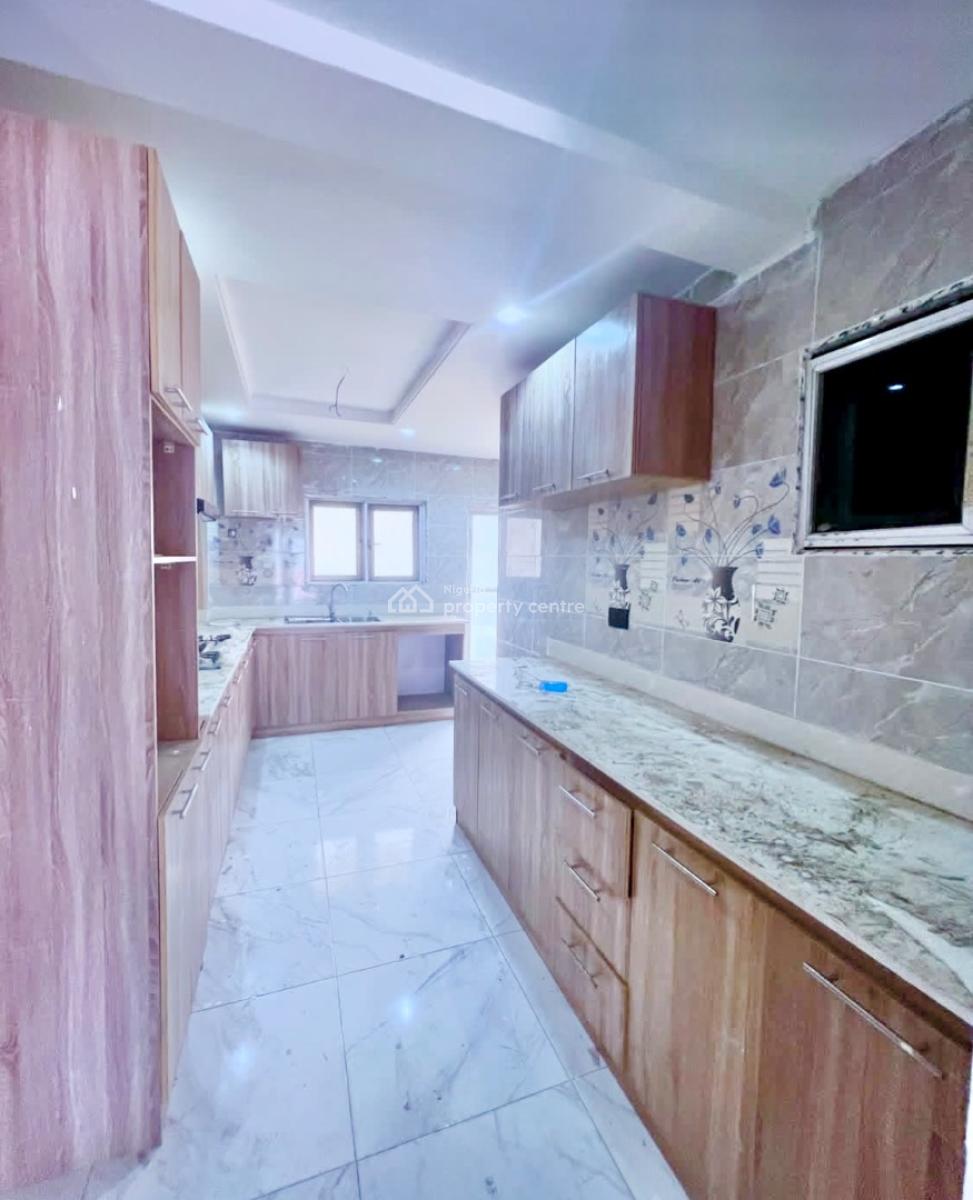 Newly Built Fully Serviced 3 Bedroom Apartment, Lekki Phase 1, Lekki, Lagos, Flat / Apartment for Rent