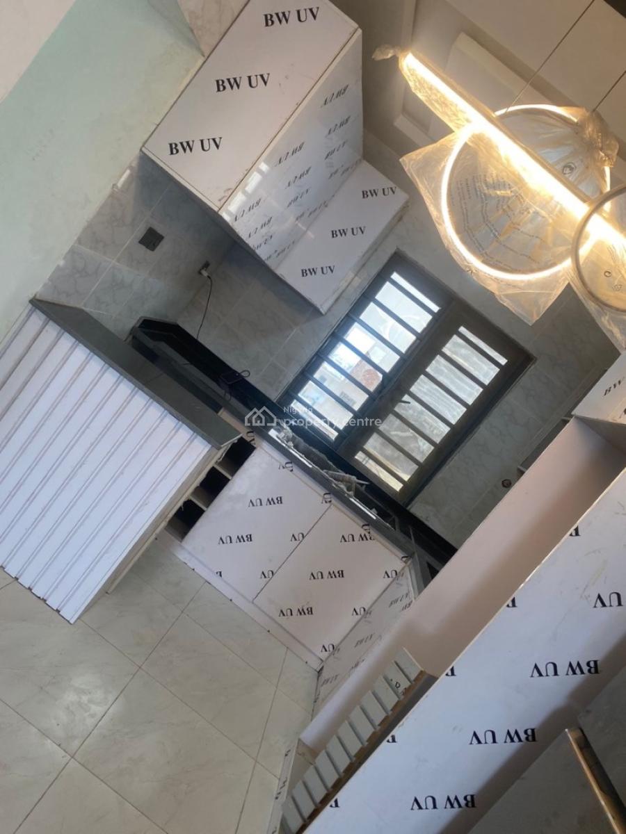 2 Bedroom Apartment, Ologolo Jakande, Lekki, Lagos, Flat / Apartment for Rent