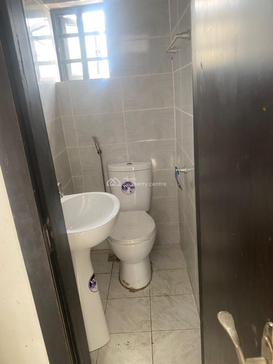 2 Bedroom Apartment, Ologolo Jakande, Lekki, Lagos, Flat / Apartment for Rent