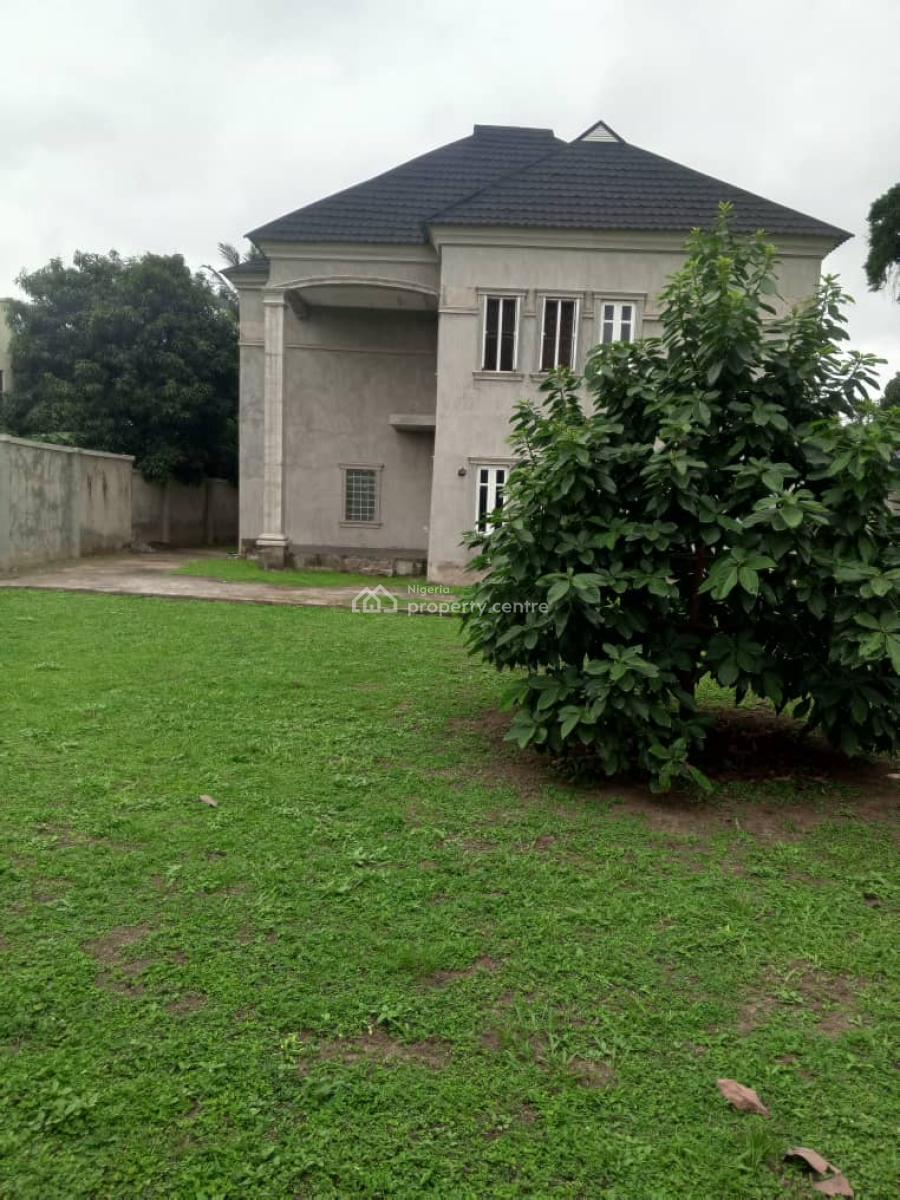 Gerrard Rooexquisitely Built 3 Bedroom Duplex with 4 Toilets on 700sqm, Alalubosa Gra, Ibadan, Oyo, Detached Duplex for Sale
