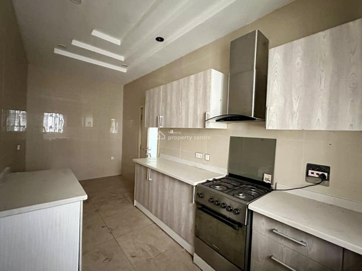 Spacious 3 Bedroom Apartment Available, Ikate, Lekki, Lagos, Flat / Apartment for Rent