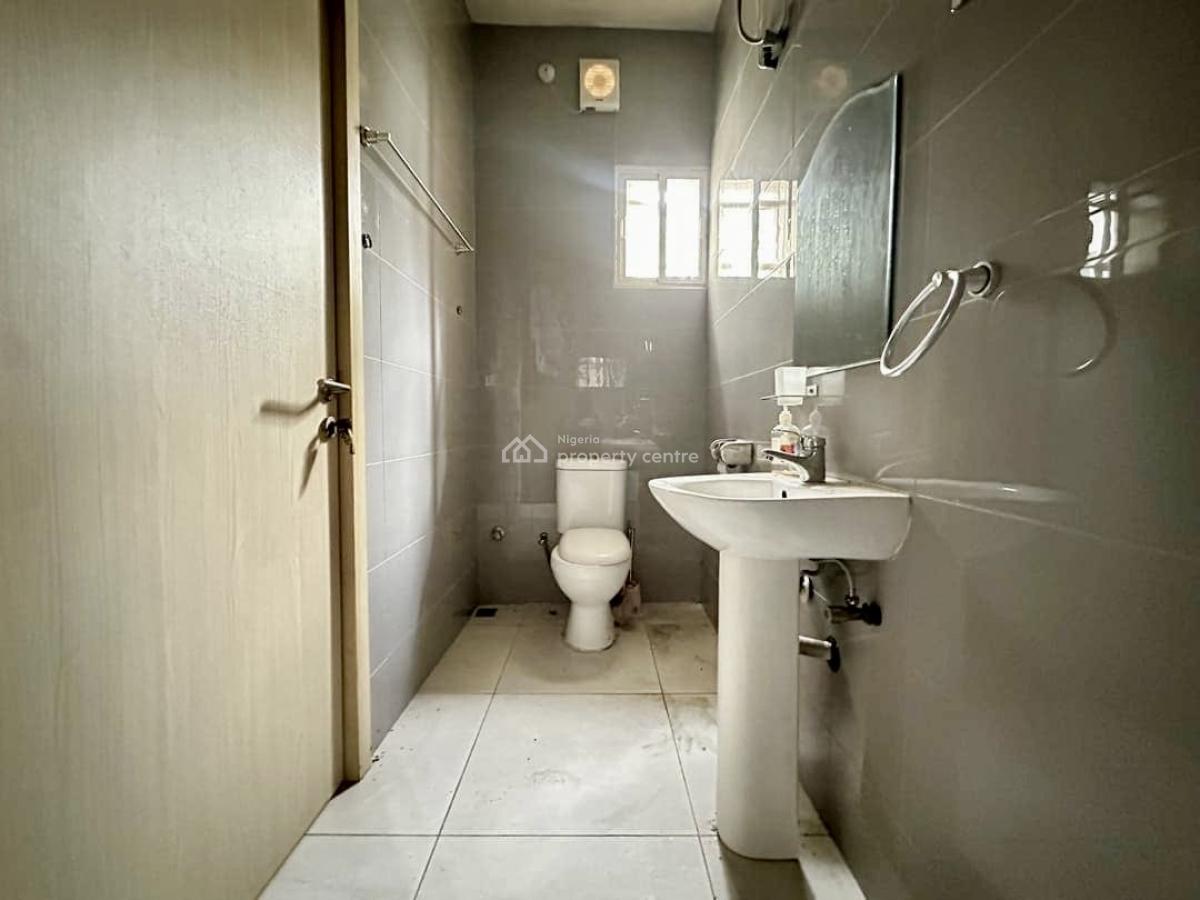 Spacious 3 Bedroom Apartment Available, Ikate, Lekki, Lagos, Flat / Apartment for Rent