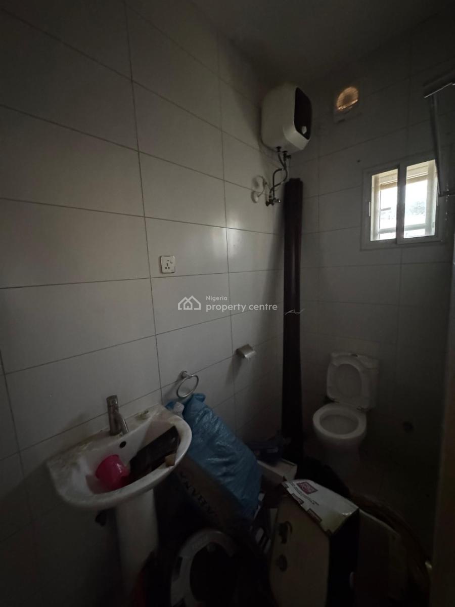 Beautiful 2 Bedroom Apartment Up, Ikate, Lekki, Lagos, Flat / Apartment for Rent