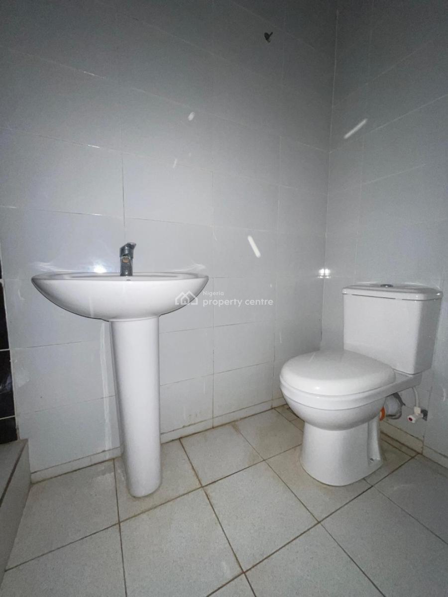 Serviced 4 Bedrooms Terrace Duplex, Orchid Road -gated Estate, Lekki Phase 2, Lekki, Lagos, Terraced Duplex for Sale