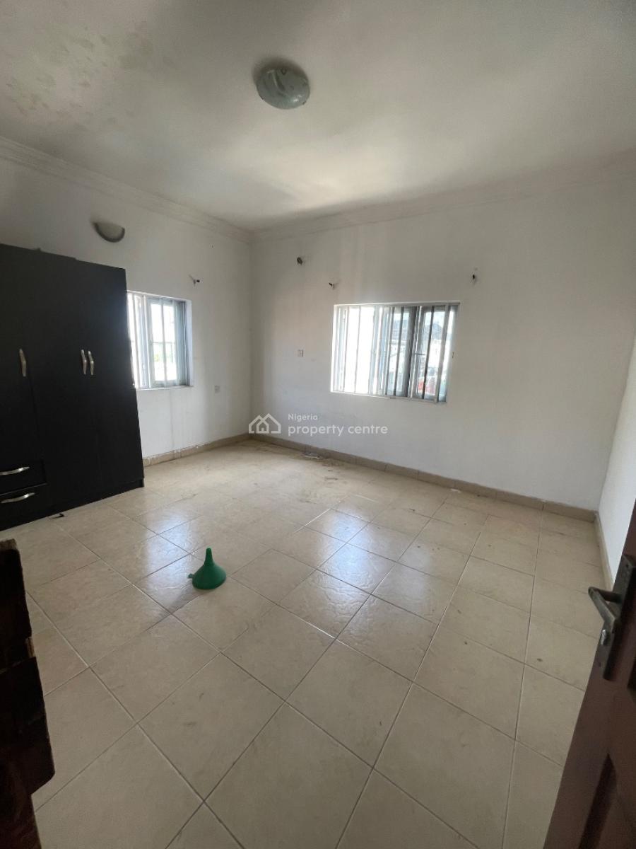 Beautiful 2 Bedroom Upstairs Very Spacious, Badore, Ajah, Lagos, House for Rent