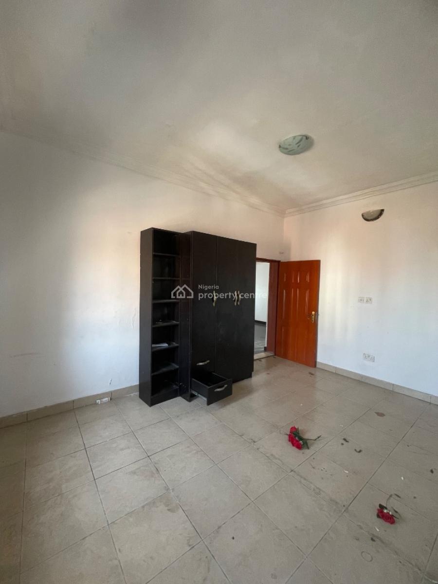 Beautiful 2 Bedroom Upstairs Very Spacious, Badore, Ajah, Lagos, House for Rent