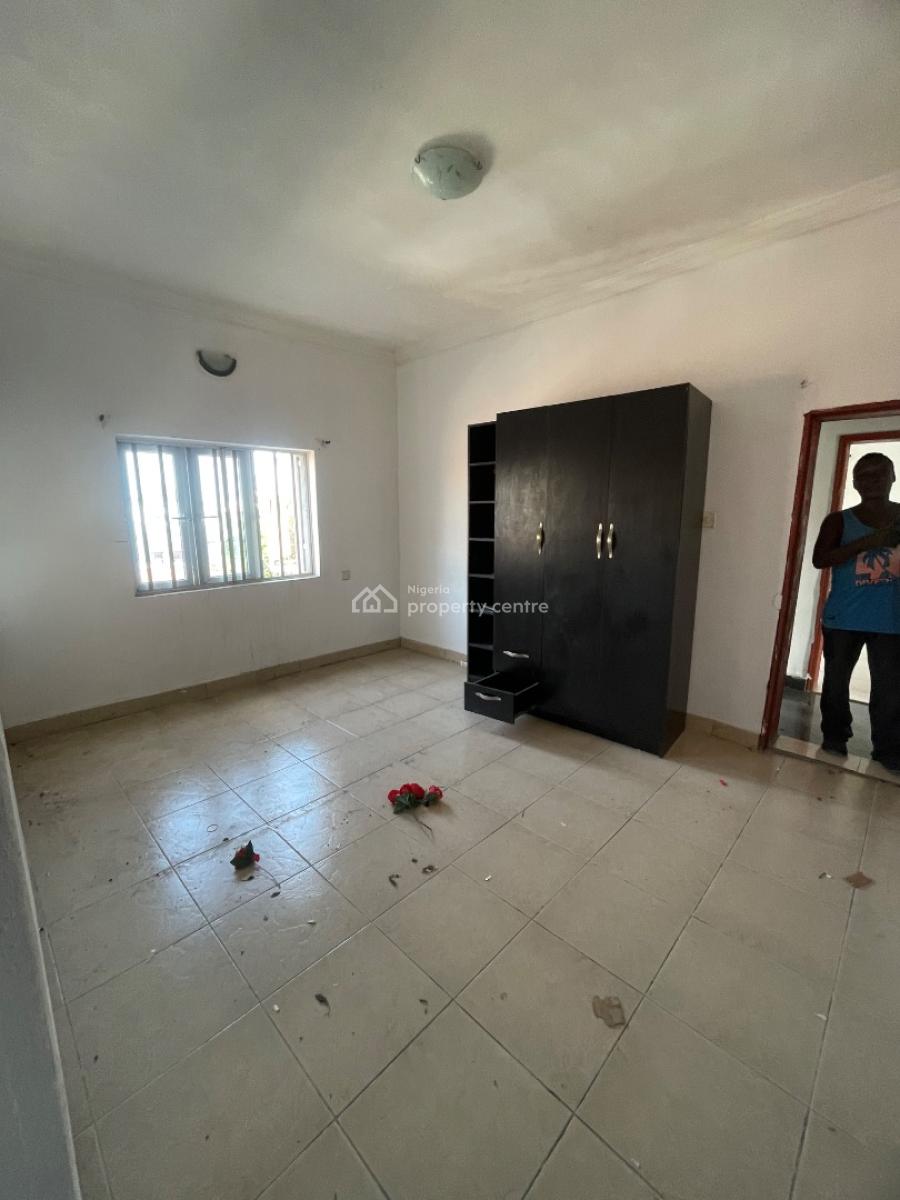 Beautiful 2 Bedroom Upstairs Very Spacious, Badore, Ajah, Lagos, House for Rent