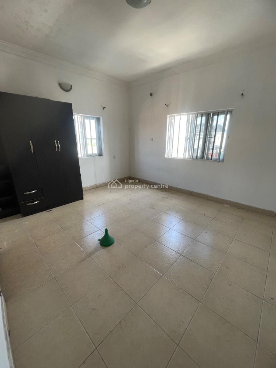 Beautiful 2 Bedroom Upstairs Very Spacious, Badore, Ajah, Lagos, House for Rent