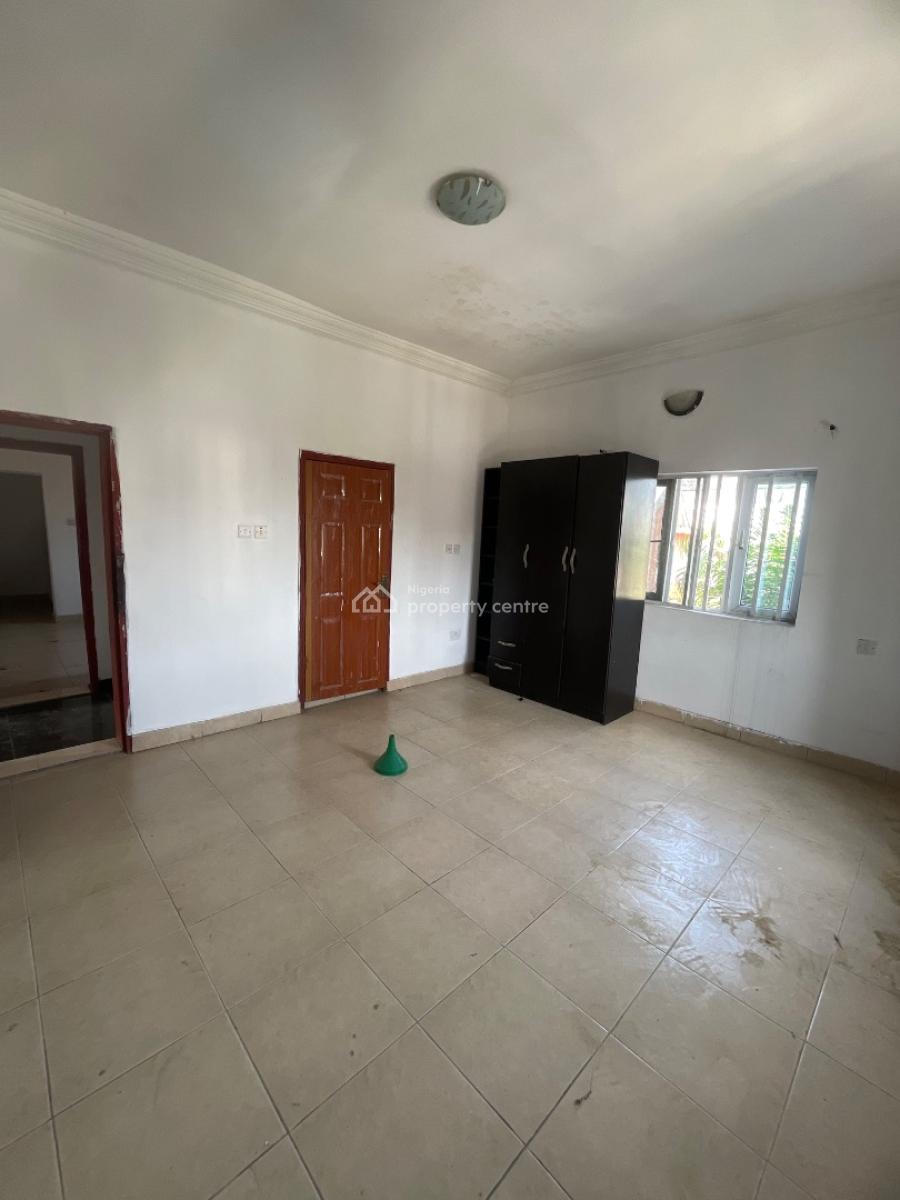 Beautiful 2 Bedroom Upstairs Very Spacious, Badore, Ajah, Lagos, House for Rent