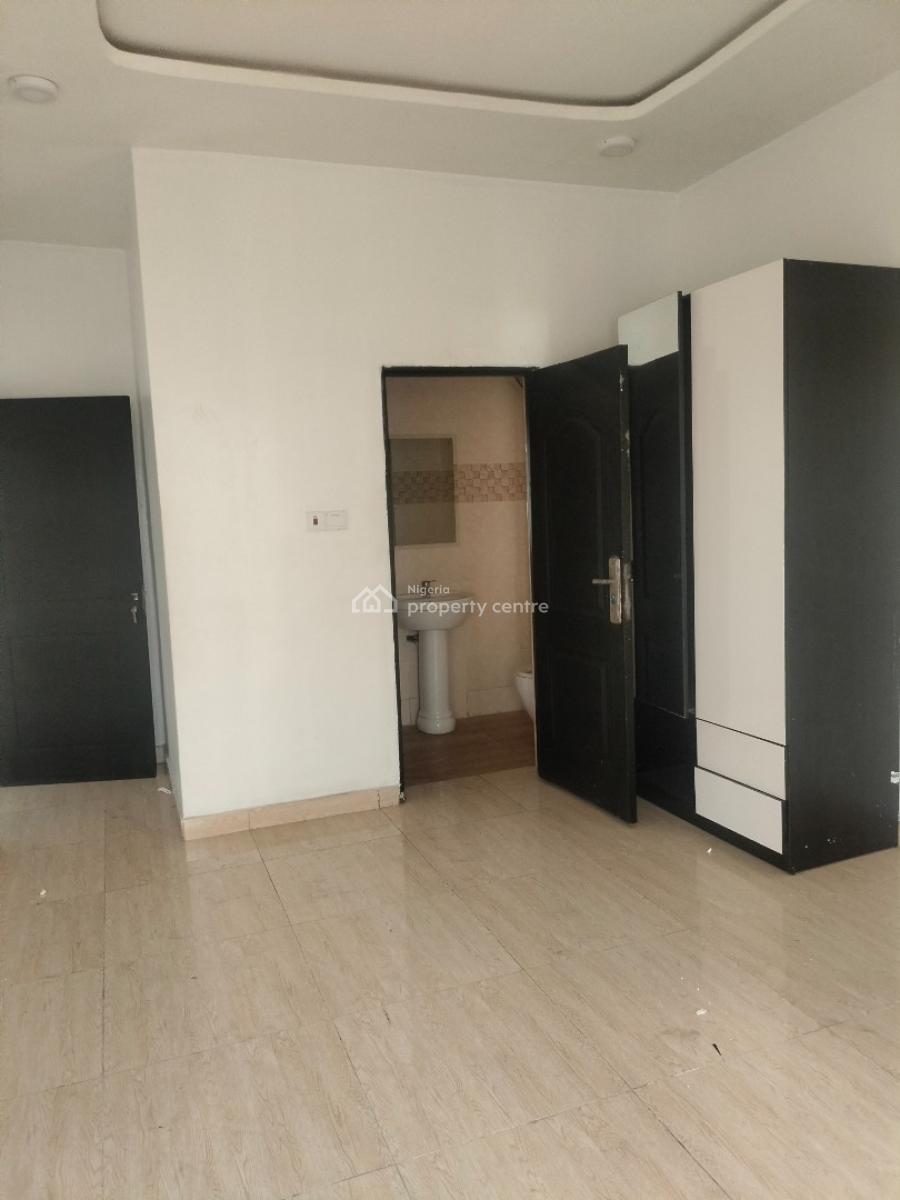 Serviced 2-bedroom Apartment with Pool, Gym & Elevator, Ikate Elegushi, Lekki, Lagos, Flat / Apartment for Rent