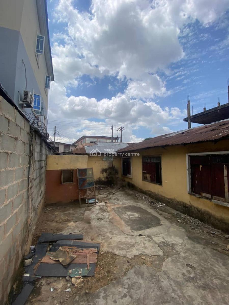 a Demolishable Bungalow on a Half Plot of Land, Opposite Alausa Shopping Mall Off Obafemi Awolowo Way Alausa Ikeja, Alausa, Ikeja, Lagos, Detached Bungalow for Sale