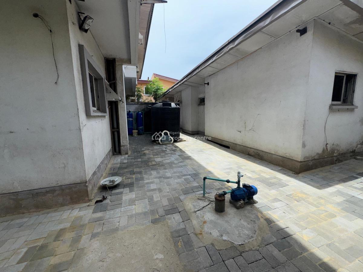 a Newly Renovated 4 Bedroom Detached with Detached 2 Rooms Bq, Yeyeolofin Street, Behind Access Bank on Admiralty, Lekki Phase 1, Lekki, Lagos, House for Rent