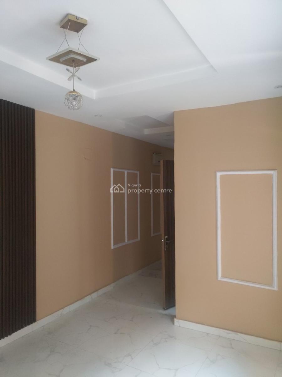 1 Bedroom Flat, Omole Phase 2, Ikeja, Lagos, Mini Flat (room and Parlour) for Rent