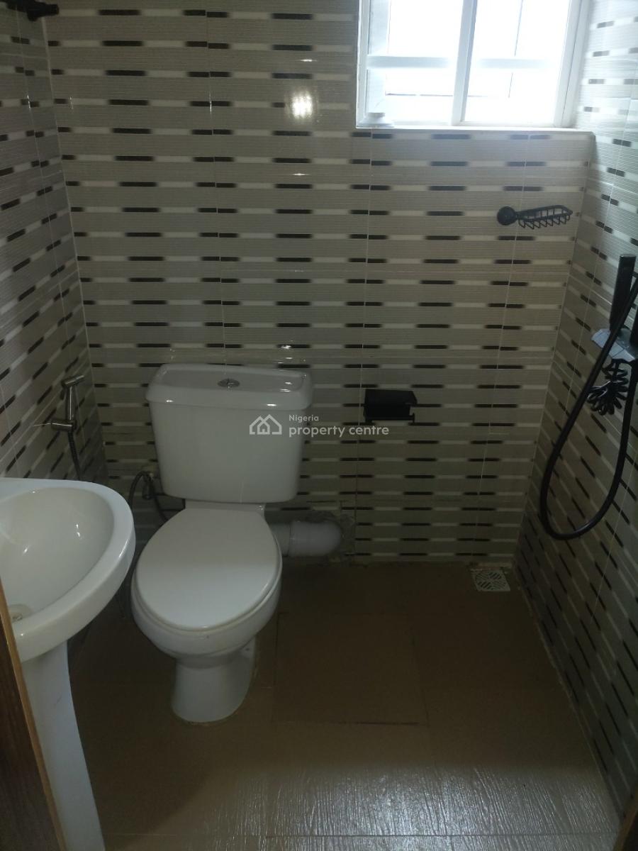 1 Bedroom Flat, Omole Phase 2, Ikeja, Lagos, Mini Flat (room and Parlour) for Rent