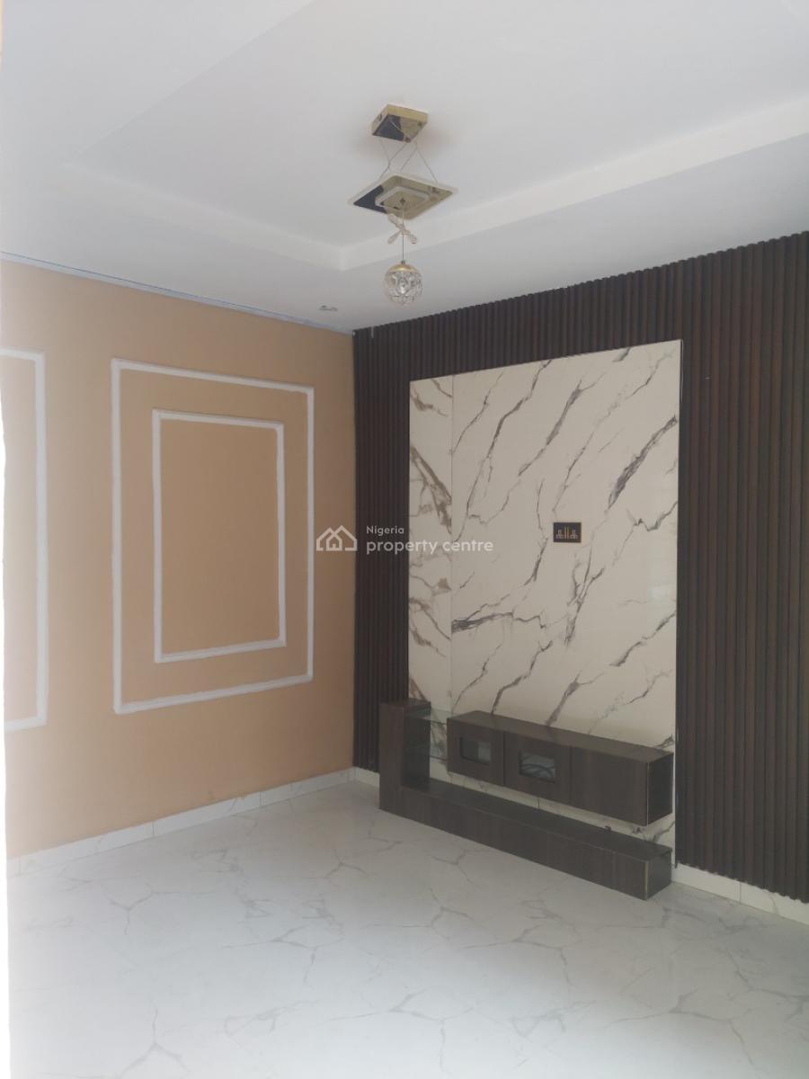 1 Bedroom Flat, Omole Phase 2, Ikeja, Lagos, Mini Flat (room and Parlour) for Rent