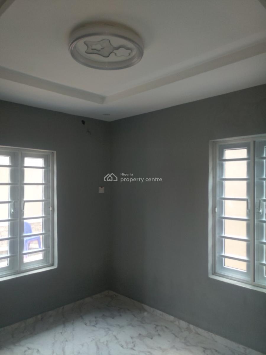 1 Bedroom Flat, Omole Phase 2, Ikeja, Lagos, Mini Flat (room and Parlour) for Rent