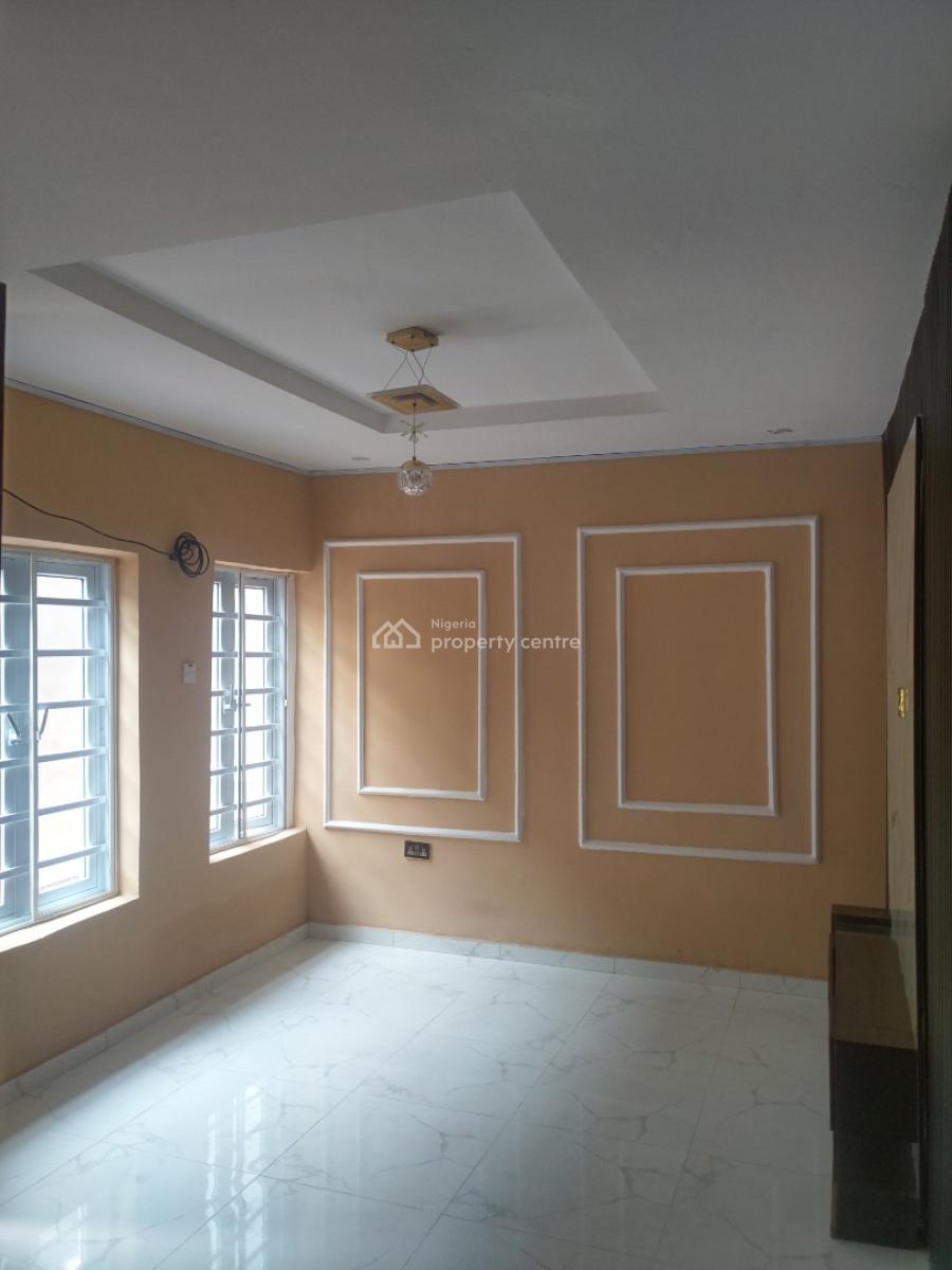 1 Bedroom Flat, Omole Phase 2, Ikeja, Lagos, Mini Flat (room and Parlour) for Rent