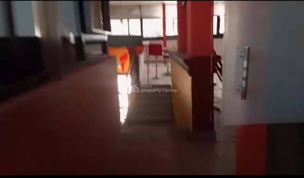 502sqm, Church,hall, Club ,lounge  Rooftop, By Nnpc, Guzape District, Abuja, Plaza / Complex / Mall for Rent