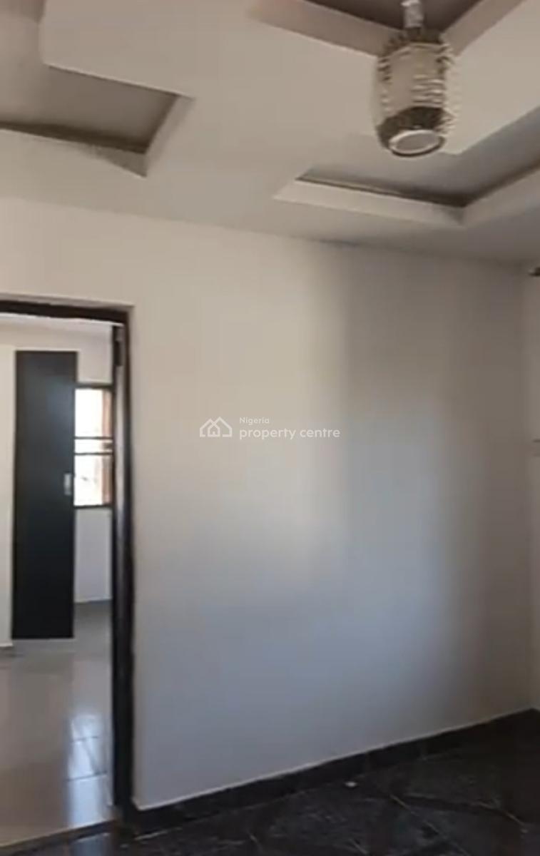 Upstairs Mini Flat at Olokonla { Video}, Jubril Estate, Olokonla, Ajah, Lagos, Mini Flat (room and Parlour) for Rent