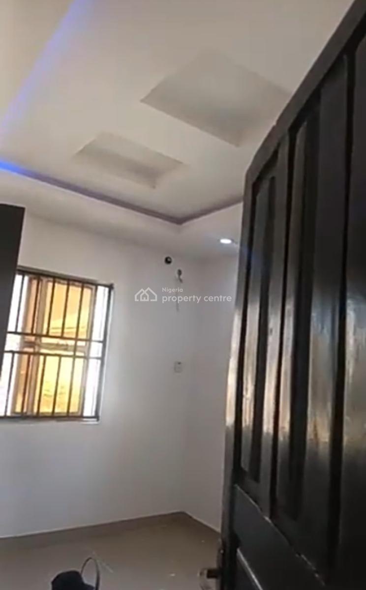 Upstairs Mini Flat at Olokonla { Video}, Jubril Estate, Olokonla, Ajah, Lagos, Mini Flat (room and Parlour) for Rent