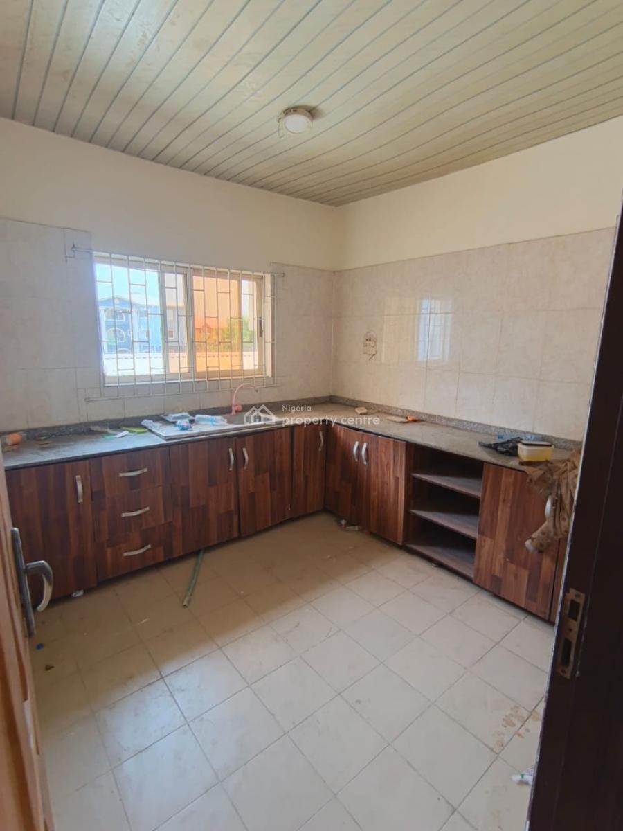 Luxury 3 Bedroom Flat ( Upstairs) with Excellent Facilities, Sangotedo, Ajah, Lagos, Flat / Apartment for Rent