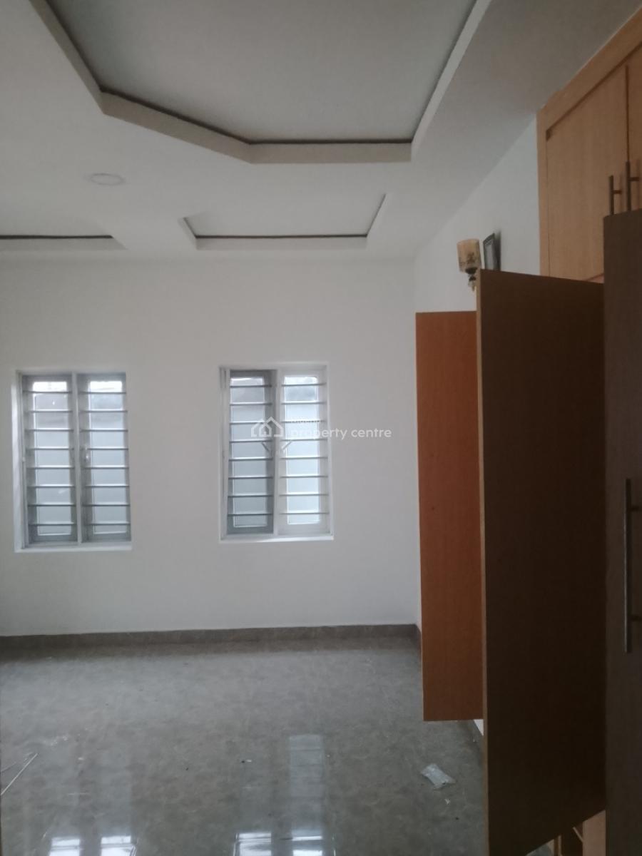 Two Bedroom Apartment, Shell Cooperative, Eliozu, Port Harcourt, Rivers, Flat / Apartment for Rent