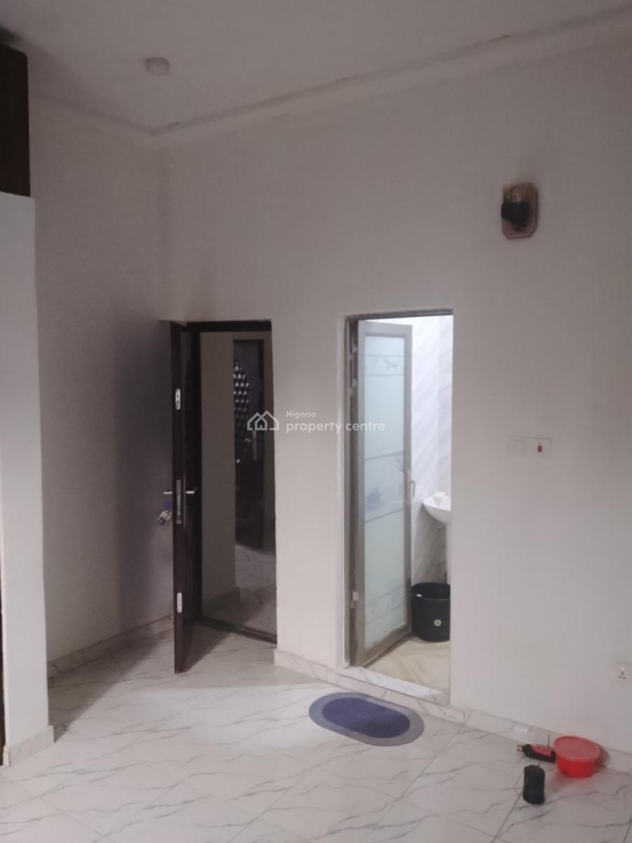 Two Bedroom Apartment, Shell Cooperative, Eliozu, Port Harcourt, Rivers, Flat / Apartment for Rent