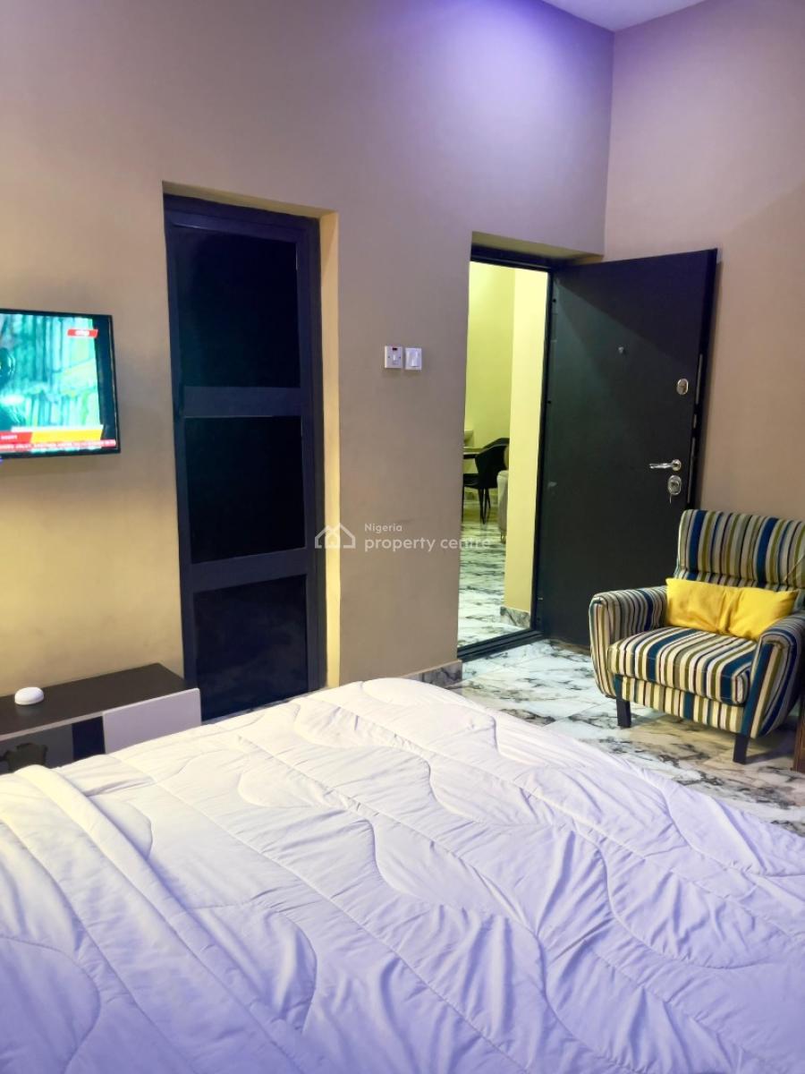 Newly Built One Bedroom Apartment. 5 Min to Int Airport, Ajao Estate, Isolo, Lagos, Mini Flat (room and Parlour) Short Let