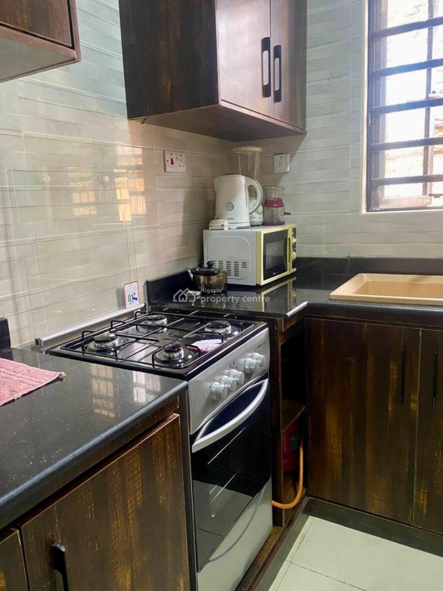 Newly Built One Bedroom Apartment. 5 Min to Int Airport, Ajao Estate, Isolo, Lagos, Mini Flat (room and Parlour) Short Let