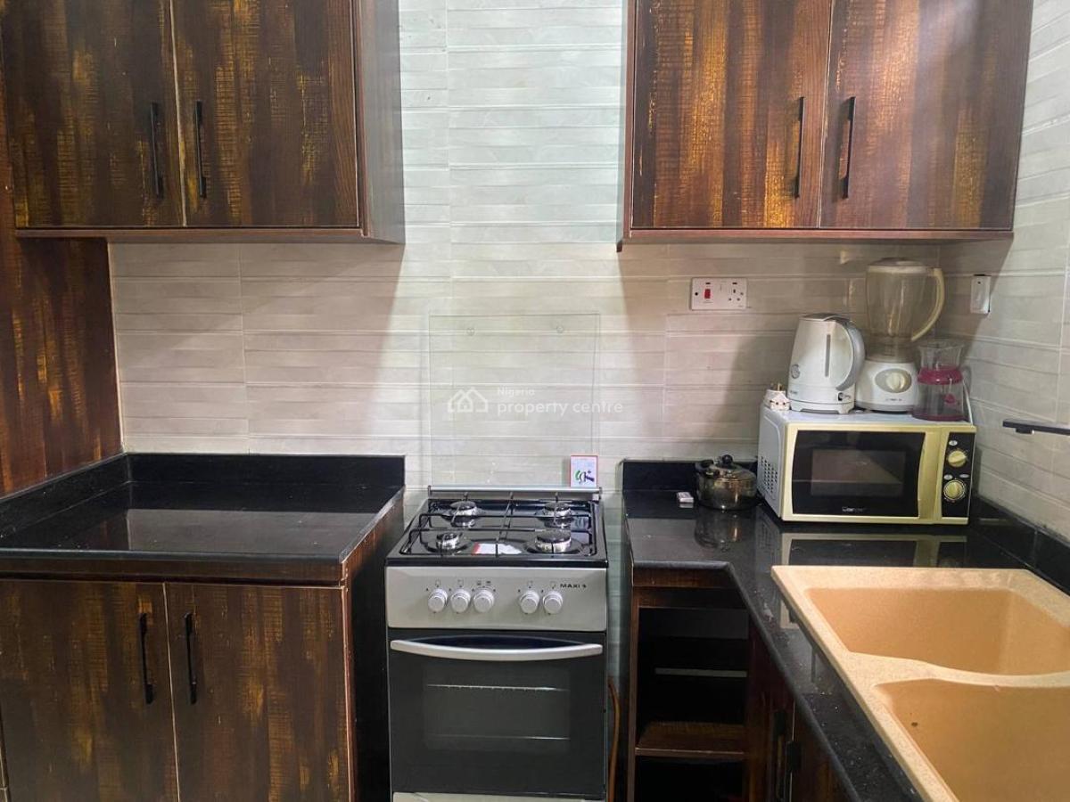 Newly Built One Bedroom Apartment. 5 Min to Int Airport, Ajao Estate, Isolo, Lagos, Mini Flat (room and Parlour) Short Let