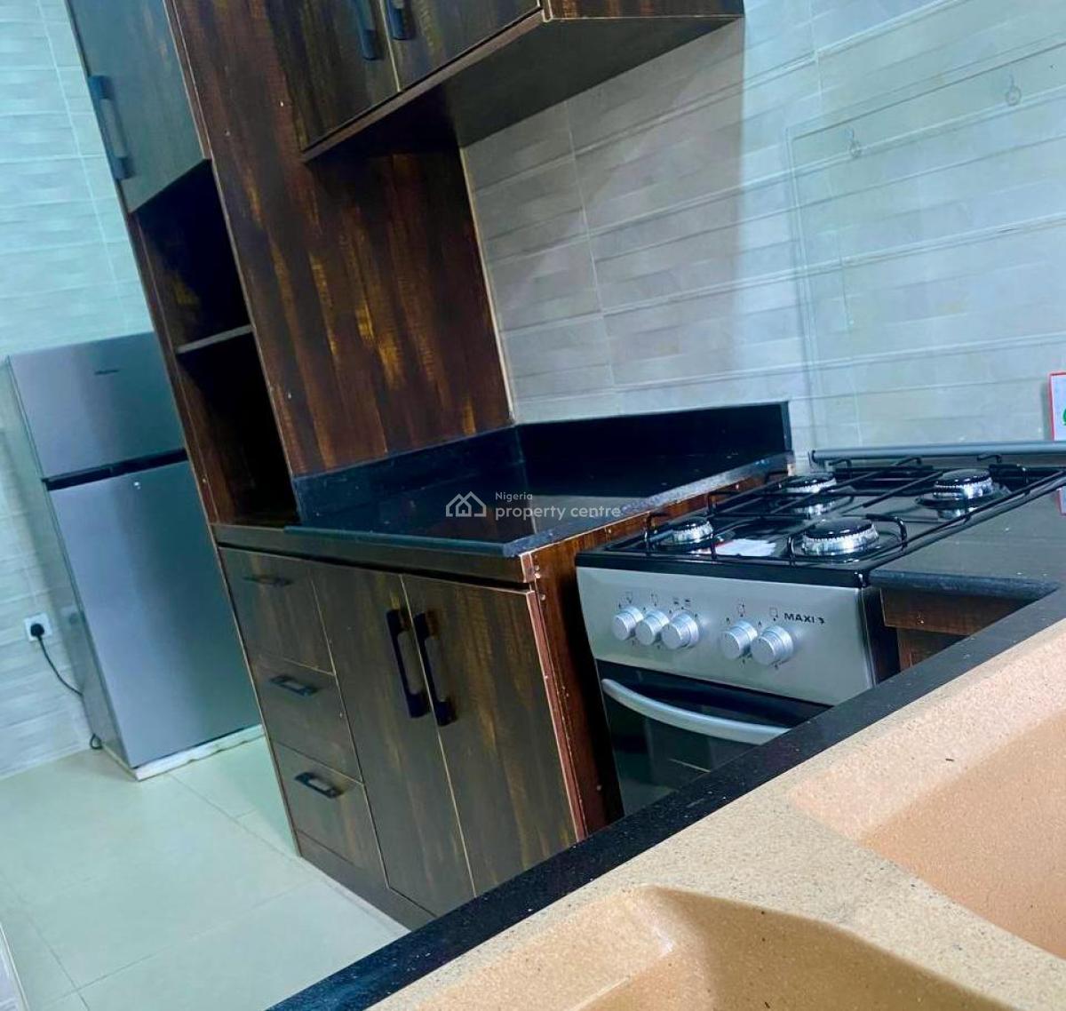 Newly Built One Bedroom Apartment. 5 Min to Int Airport, Ajao Estate, Isolo, Lagos, Mini Flat (room and Parlour) Short Let