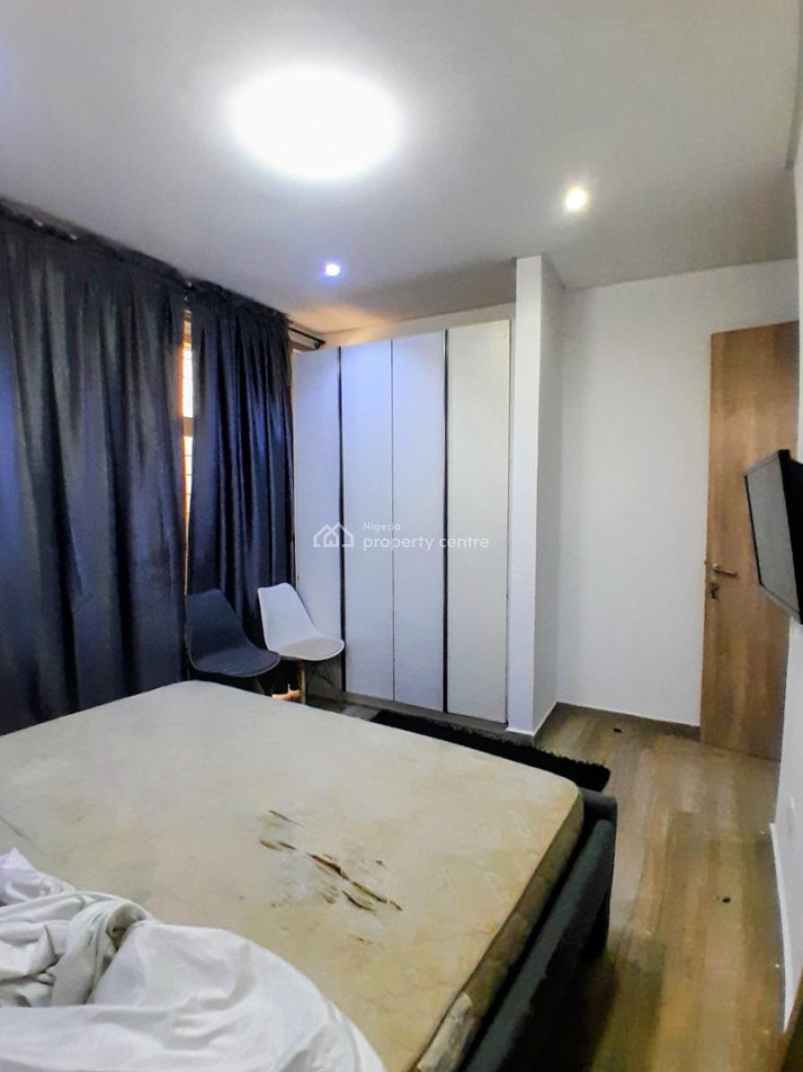 Fully Furnished 3 Bedrooms, Pinnacle Filling Station,  Lekki Right, Lekki Phase 1, Lekki, Lagos, Flat / Apartment for Rent