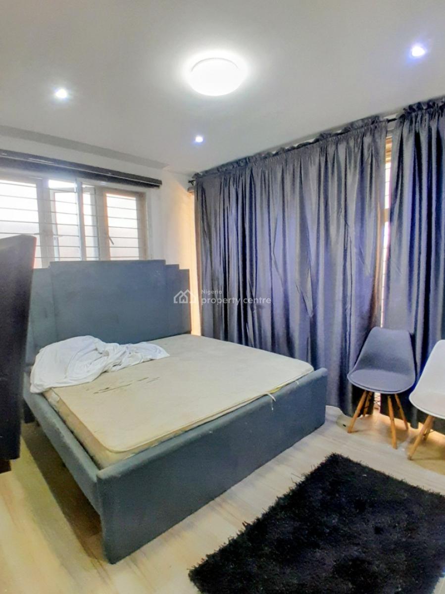 Fully Furnished 3 Bedrooms, Pinnacle Filling Station,  Lekki Right, Lekki Phase 1, Lekki, Lagos, Flat / Apartment for Rent