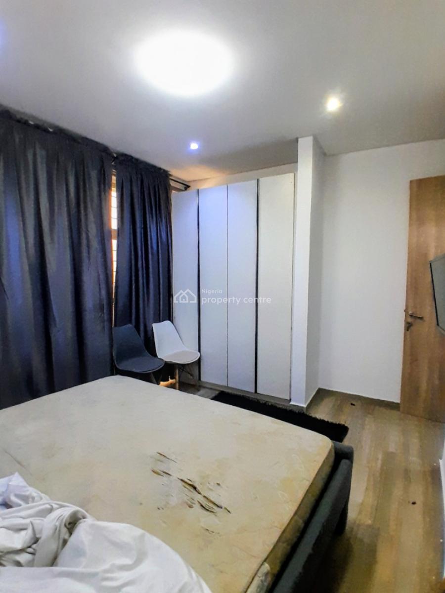 Fully Furnished 3 Bedrooms, Pinnacle Filling Station,  Lekki Right, Lekki Phase 1, Lekki, Lagos, Flat / Apartment for Rent