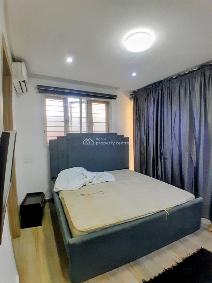 Fully Furnished 3 Bedrooms, Pinnacle Filling Station,  Lekki Right, Lekki Phase 1, Lekki, Lagos, Flat / Apartment for Rent